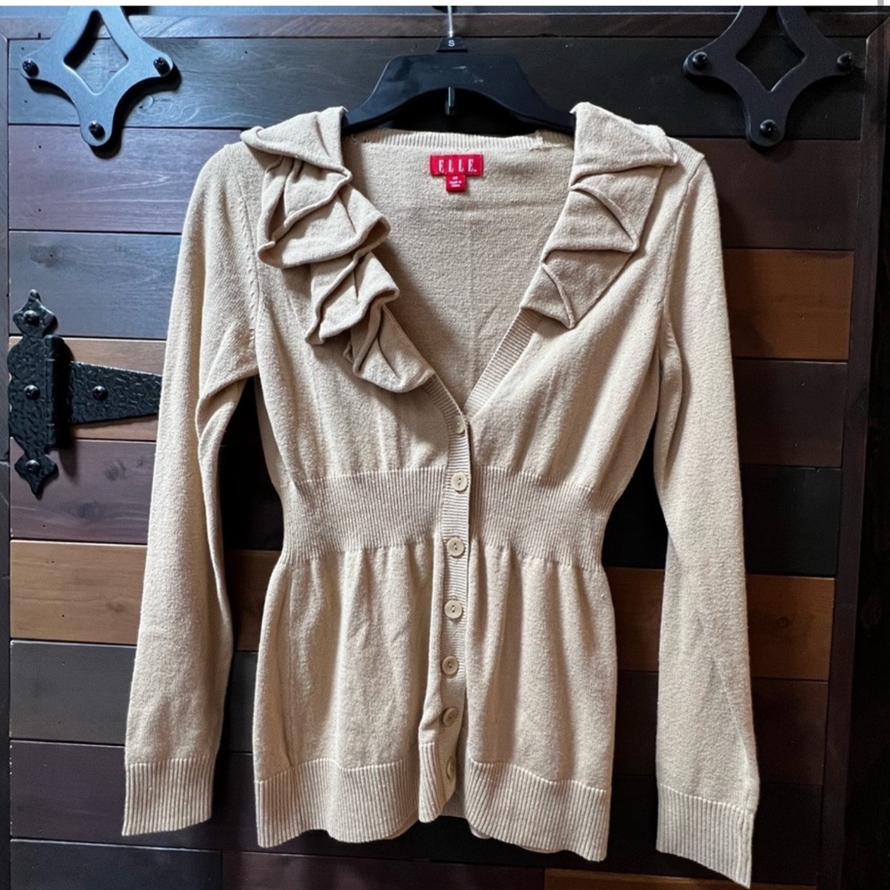 NWOT Elle brand women’s XS Tan/Cream Cardigan